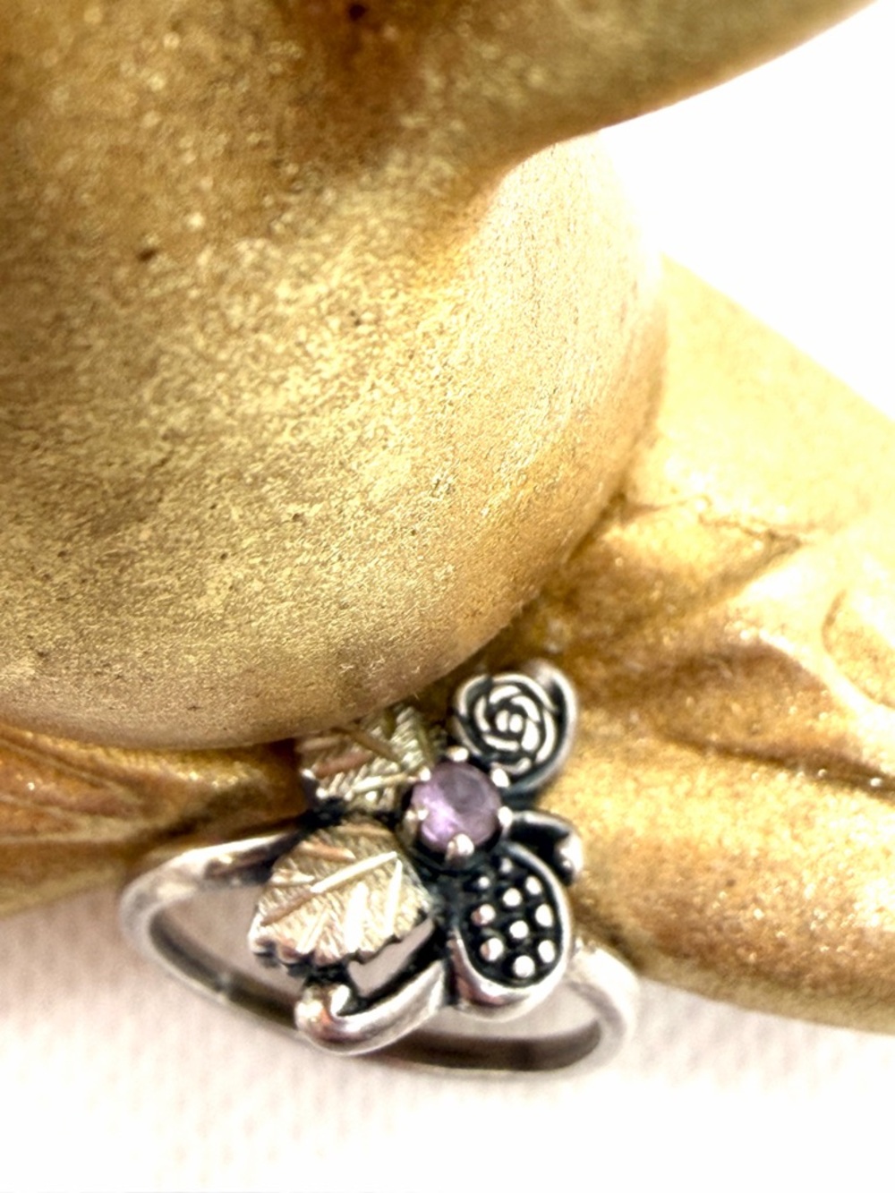 Sterling Silver & Black Hills Gold Plated Floral Leaf Ring with Purple Stone - Picture 4 of 6